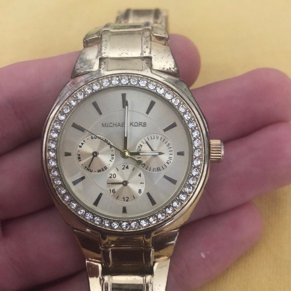 michael kors watch - Picture 2 of 2